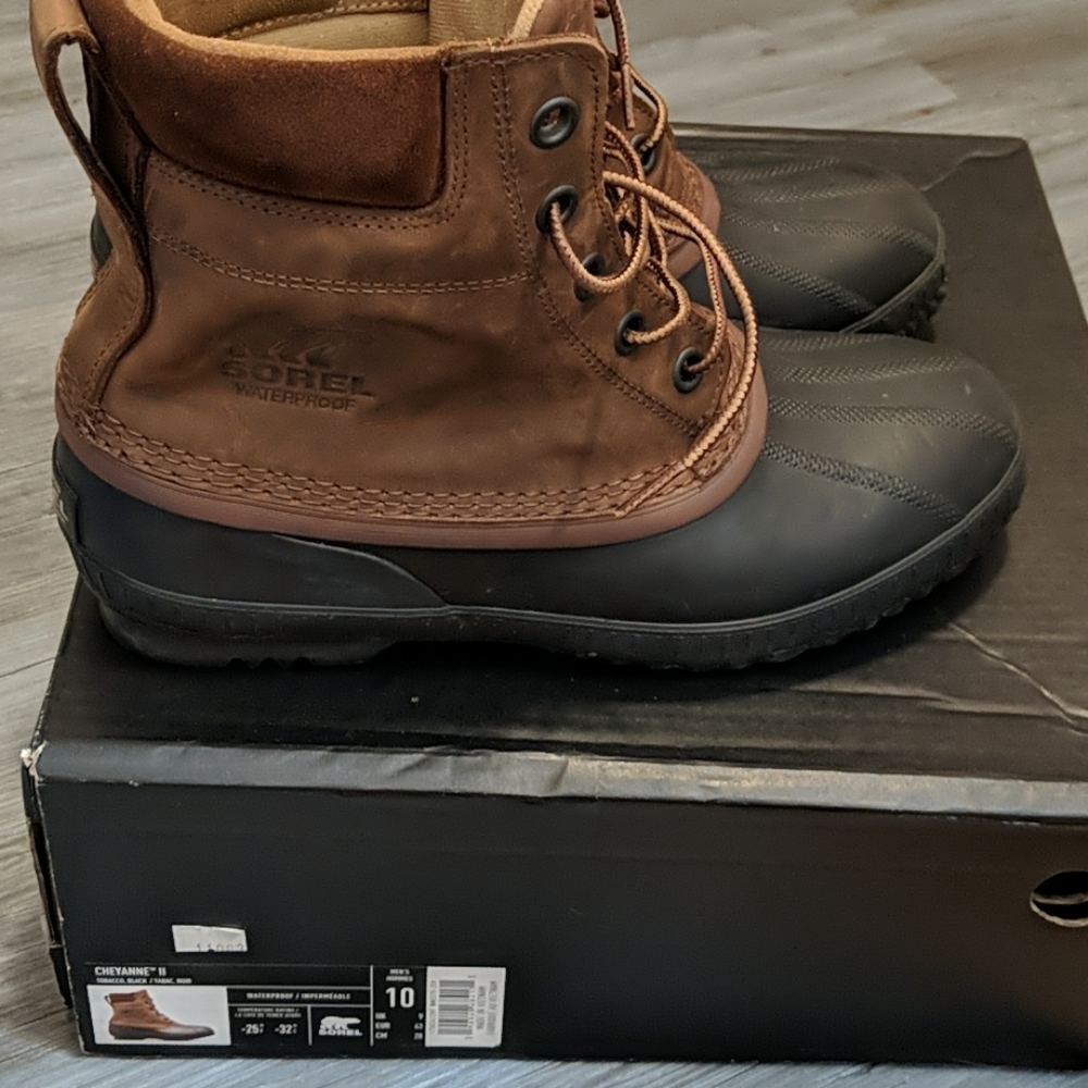 Sorel boots mens size 10